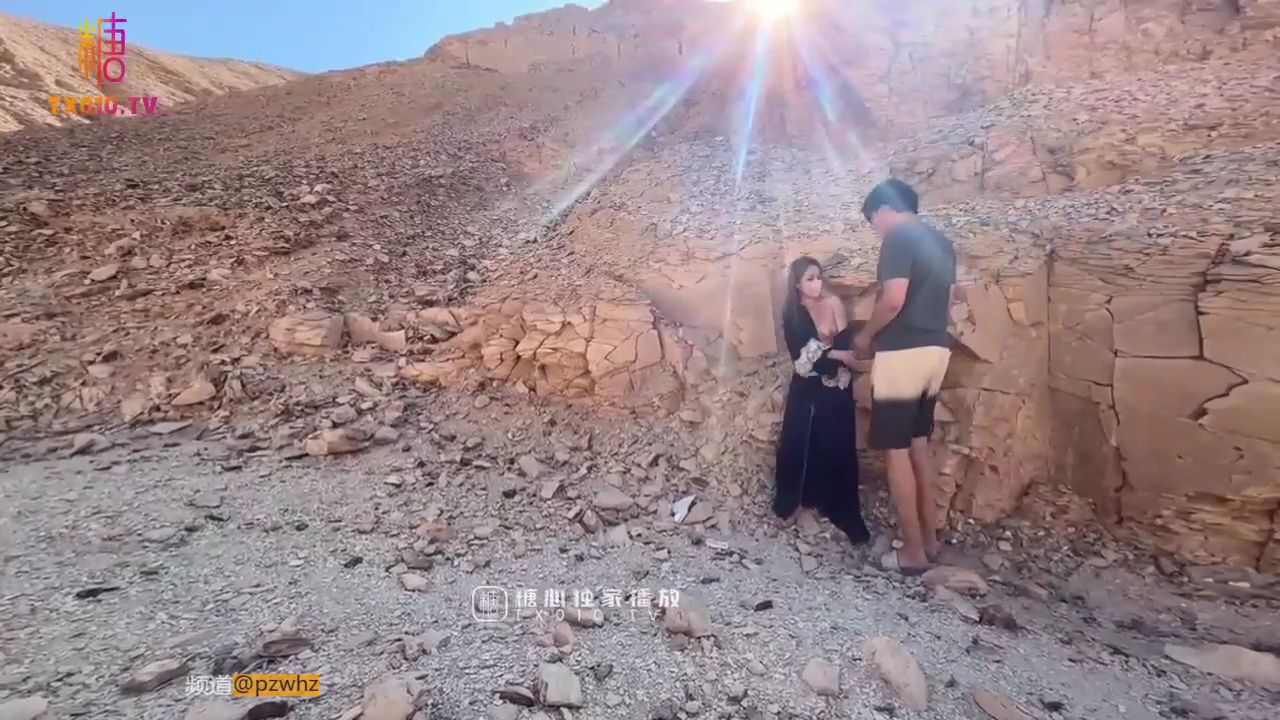 长腿骚货御姐美杜莎野战口爆寂寞少妇的旅行艳遇被有妇之夫抽插的淫语不断